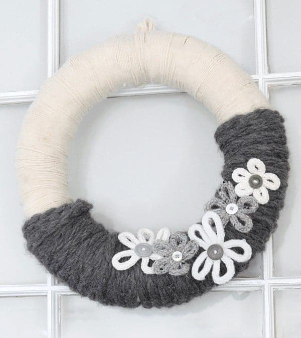 Easy Knit Winter Wreath