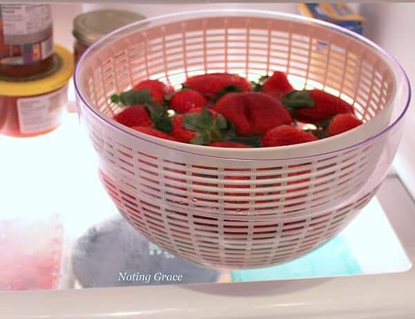 Vinegar Fruit Wash - How to disinfect your produce easily in one wash.