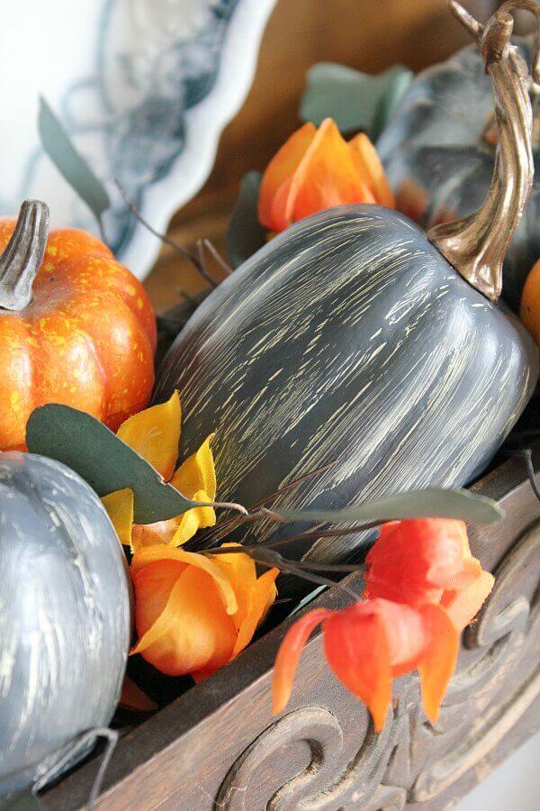 How to make your own crackle painted pumpkins to match your fall decor colors!