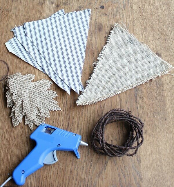 Easy Fall bunting tutorial: Looking for quick and easy decor for this fall season? Here's a DIY you can do in just minutes with this Burlap and ticking stripe bunting.