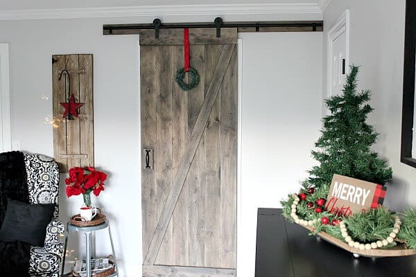 Sharing my Buffalo check inspired Christmas bedroom for the Favorite Christmas Room blog hop along with 12 other bloggers to inspire you!