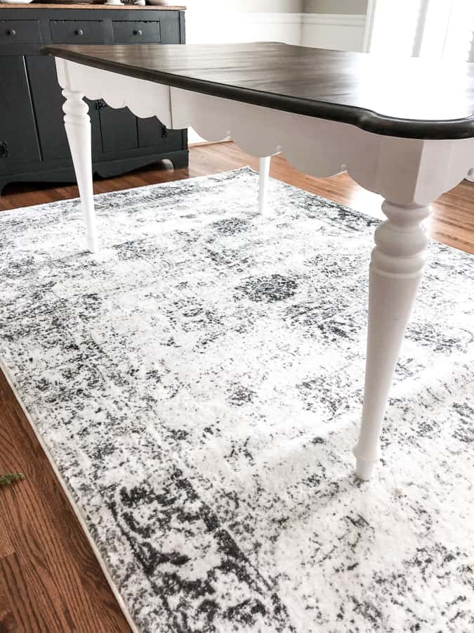 Are you like me - always on the hunt for your next project, scanning Craigslist and Facebook for deals? Here's my $30 Table Flip and the story of how it got away!