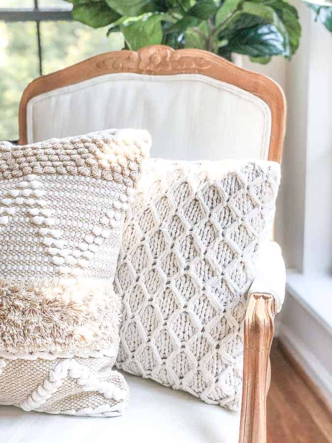 How To Easily Paint a Fabric Chair With Mineral Paint