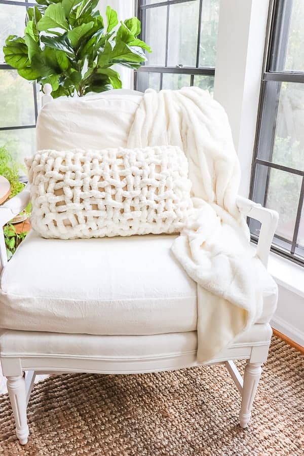 Easy French Country Armchair Makeover