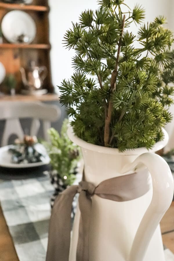 Casual Black White and Green Christmas Tablescape Centerpiece close