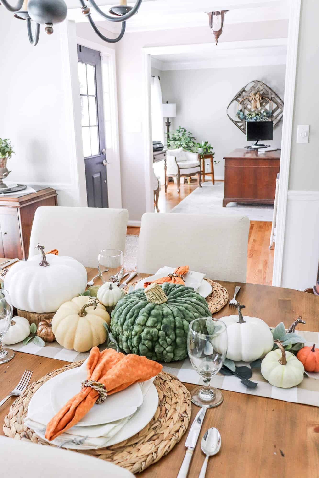 fall heirloom pumpkins as tablescape