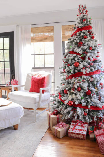 Christmas in the Sunroom - Your Home Renewed