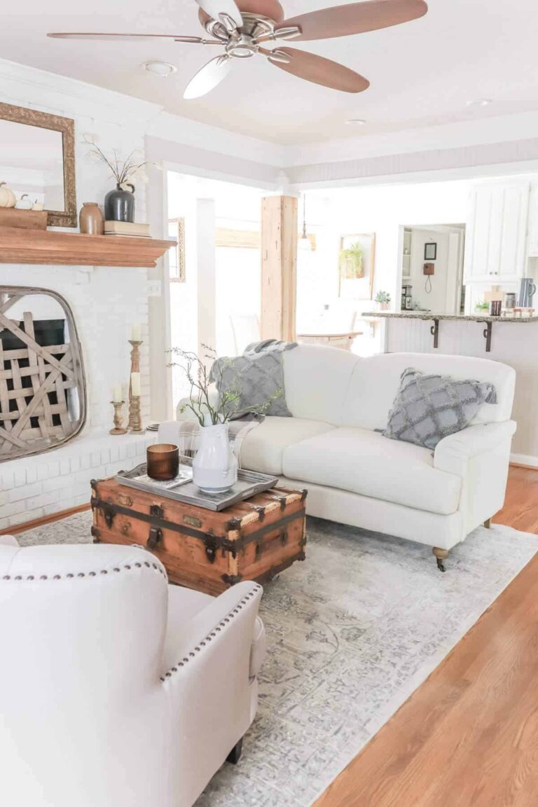18 Quick and Easy Tips to Refresh Your Living Room