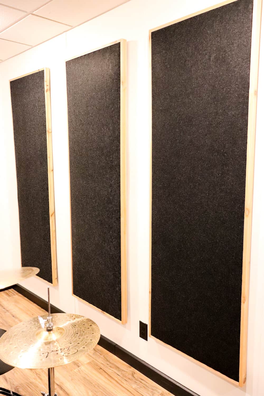 Sound panels made of cedar and felt