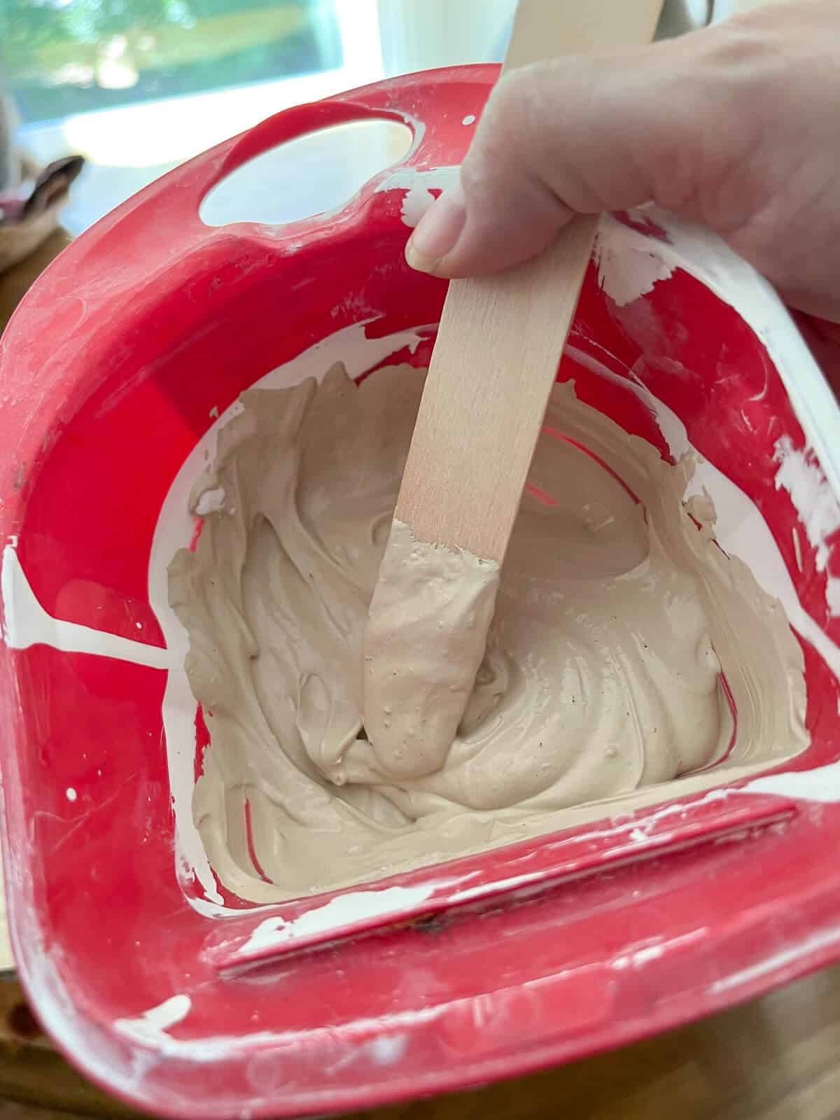 mixing baking soda paint